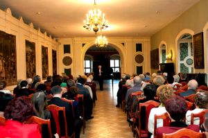 Słuchacze tłumnie wypełnili piękną salę Muzeum Piastów Śląskich. Fot. Roman Baran.